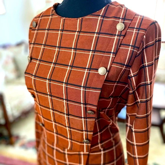 Woman’s Modest Dress - Picture 1 of 9